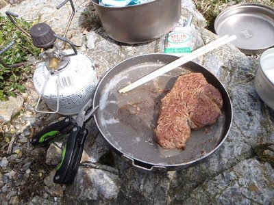 s-PA080134.jpg (249.33 KiB) 閲覧された回数 5039 回 近江牛??