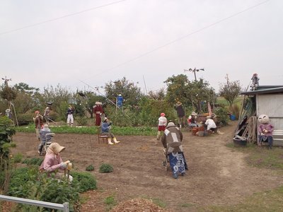 永源寺山上新田の案山子　リアル～
