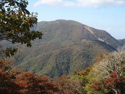 デーンと雨乞岳