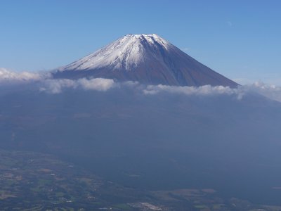 毛無山山頂から大きな富士山
