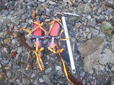 アイゼンとピッケル