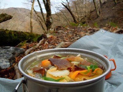 きのこ鍋をど~ぞ(^^)。