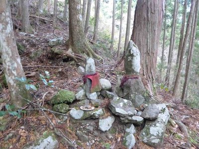 P1010154_1.jpg (223.65 KiB) 閲覧された回数 3379 回 山の神