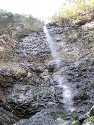 風折滝が折れた