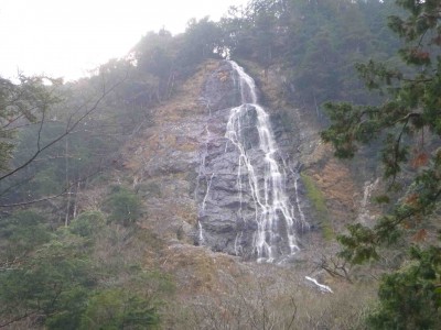 P1010202_1.jpg (138.34 KiB) 閲覧された回数 2516 回 千尋滝