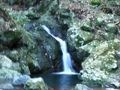 新桑竈不動の滝