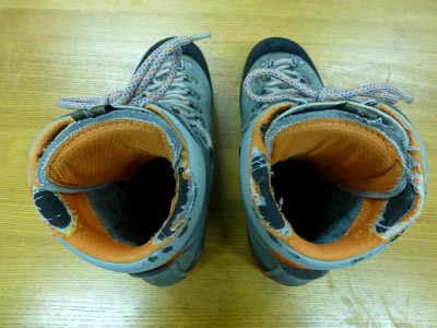 P1010577.JPG (219.69 KiB) 閲覧された回数 5821 回 ほころびていますね(^_^;)