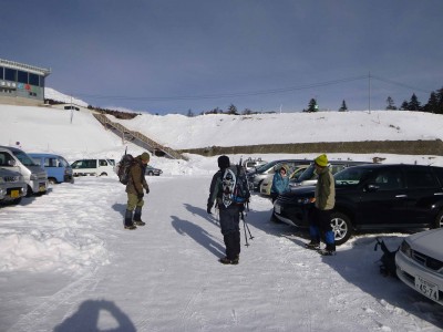 P1010703_1.jpg (224.79 KiB) 閲覧された回数 4904 回 おんたけスキー場駐車場