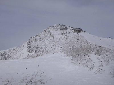 P1010713_1.jpg (200.52 KiB) 閲覧された回数 4906 回 御嶽頂上
