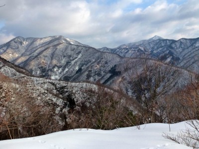 P1090463.JPG (274.42 KiB) 閲覧された回数 4214 回 トガス(左)と蕎麦粒山
