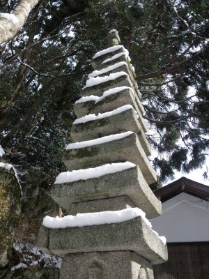 IMGP4584.JPG (210.35 KiB) 閲覧された回数 4511 回 重文の九重の塔