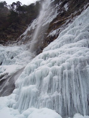 風折滝（19日）<br />画像、大サービスだわさ(^^)