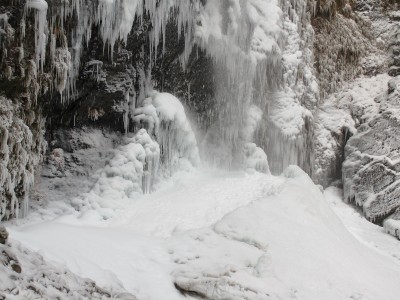 三段目下の露天風呂