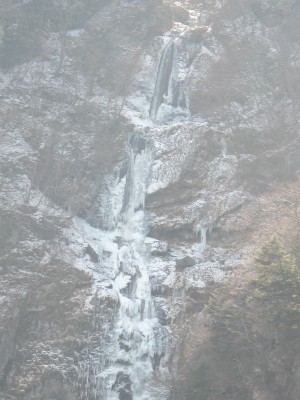 IMG_6867.jpg (267.23 KiB) 閲覧された回数 4680 回 布引滝