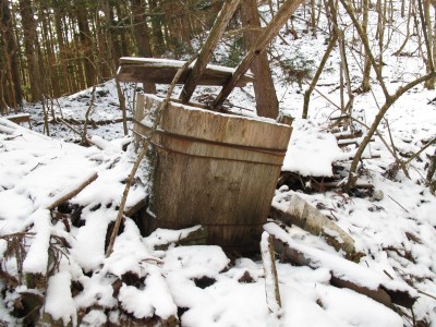 小屋裏の風呂桶