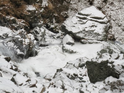 IMG_6845.jpg (329.45 KiB) 閲覧された回数 4680 回 谷はこんな感じ