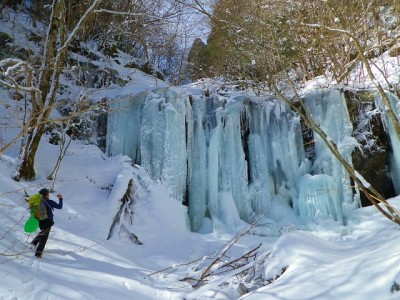 堰状の滝(撮影:びぃ)
