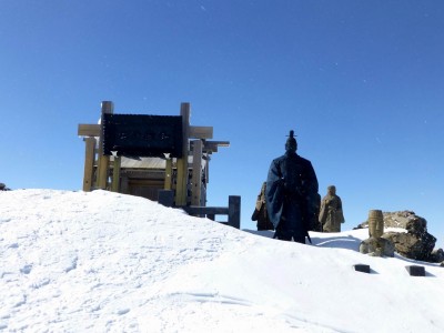 剣ヶ峰山頂の御嶽神社