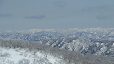 越美国境稜線の山々