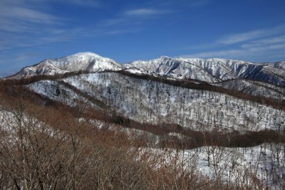 IMG_2504.JPG (252.6 KiB) 閲覧された回数 3337 回 鷲ヶ岳を望む(アルファクワッド終点付近から)