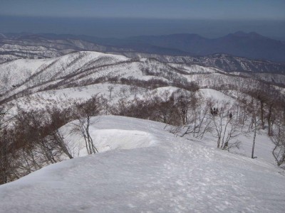 P1020527.jpg (195.91 KiB) 閲覧された回数 11114 回 江越国境稜線