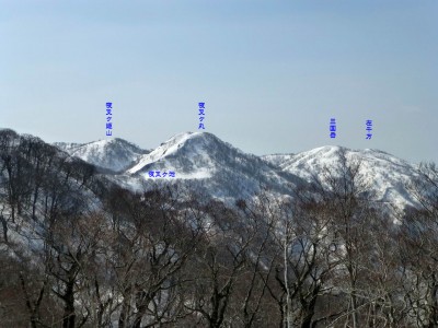 夜叉ヶ丸（1212m）と夜叉ヶ姫山（1206ｍ）