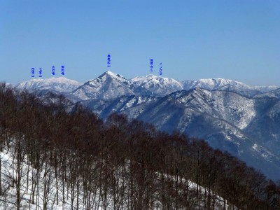 P1010862.JPG (370.28 KiB) 閲覧された回数 10965 回 蕎麦粒山と白山、能郷白山