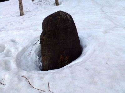 2013/3/23の石碑の様子