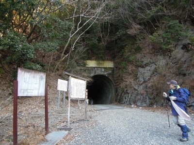 あれ？嘉茂助ですでに白旗掲げる準備をしておりますたか(^^;