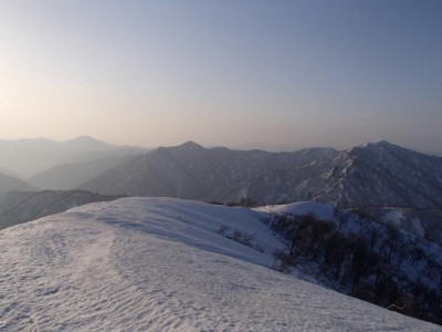 越美国境を南へと望む