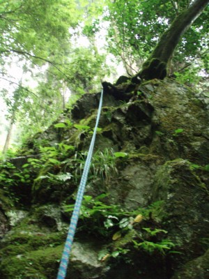 4m滝上への懸垂ルート