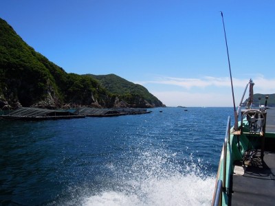 12日は漁船に乗せてもらって海！でした。