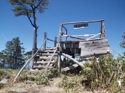 IMGP7550.jpg (246.72 KiB) 閲覧された回数 6239 回 奥三界山頂展望台