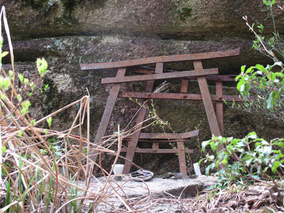 IMG_3844.jpg (182.56 KiB) 閲覧された回数 11558 回 お金明神の金の鳥居