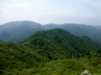 P1020075.JPG (171.63 KiB) 閲覧された回数 9362 回 望湖台からオフ会会場(P1155)を望む