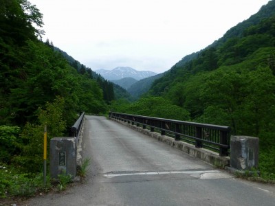 正面に見えるのが三ノ峰、左が別山ですかね