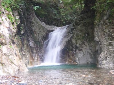 P1030425.jpg (75.41 KiB) 閲覧された回数 5747 回 魚止滝