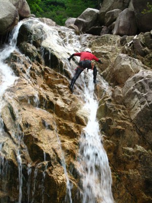 ツメカリ谷の簾滝