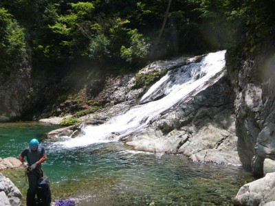 P1030623.jpg (186.79 KiB) 閲覧された回数 5415 回 10m斜滝