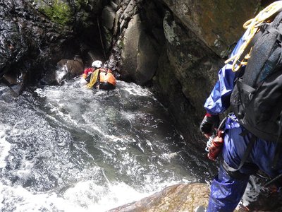 ４段４０ｍ上部での泳ぎ