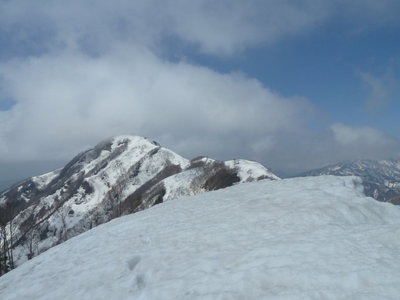 P1020273_1_1.JPG (91.71 KiB) 閲覧された回数 5802 回 大門山を振り返る