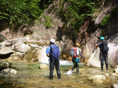 P1030803.jpg (121.15 KiB) 閲覧された回数 3532 回 明るくて気持ちのいい谷