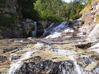 20m斜滝　流れを快適に登る