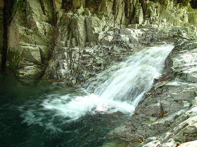 大釜をもつ斜瀑