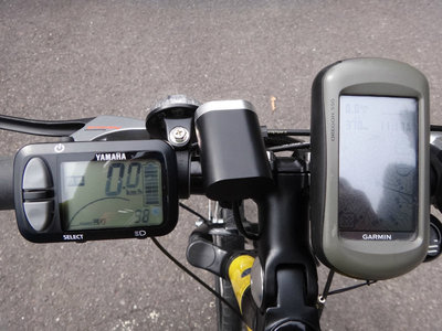 DSC02205.jpg (75.78 KiB) 閲覧された回数 6106 回 ハンドルにはOREGON 550もつけたよ