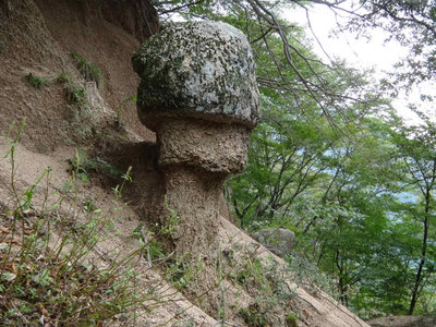 DSC02217.jpg (86.45 KiB) 閲覧された回数 6308 回 チ○コ岩