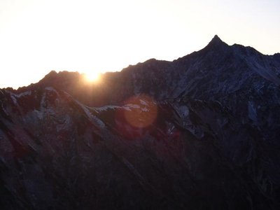 PA130879_640.jpg (20.06 KiB) 閲覧された回数 4106 回 ご来光