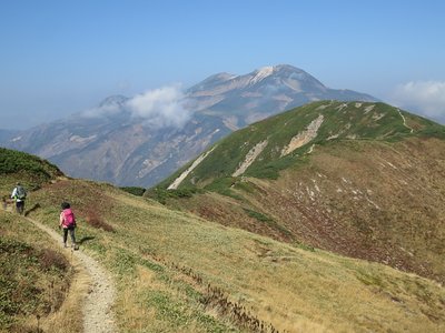 bessan2666.jpg (230.11 KiB) 閲覧された回数 4803 回 別山付近から白山