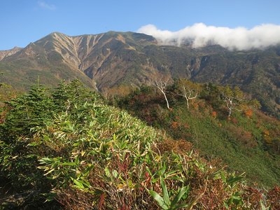 bessan2692.jpg (309.22 KiB) 閲覧された回数 4802 回 避難小屋付近から別山