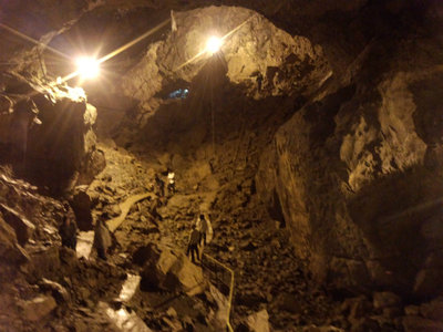 DSC_0003.jpg (114.78 KiB) 閲覧された回数 3697 回 ひっ!広い(^^;